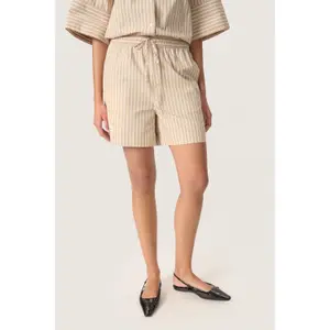 Shorts für Damen Soaked in Luxury Kaily image-1