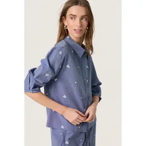 Woman's shirt Soaked in Luxury Elly image-5