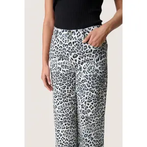 Pantalon femme Soaked in Luxury Sandja Vanesa image-1