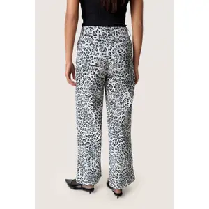 Pantalon femme Soaked in Luxury Sandja Vanesa image-5