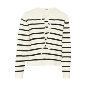 Women's vest Soaked in Luxury Haven image-0