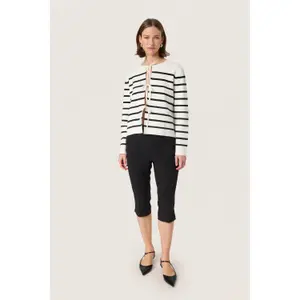 Women's vest Soaked in Luxury Haven image-3