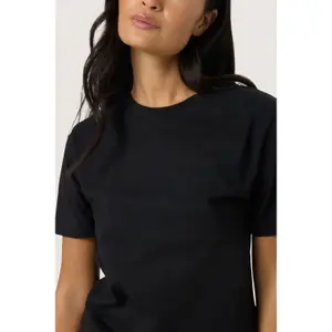 T-Shirt Soaked in Luxury Jina image-6
