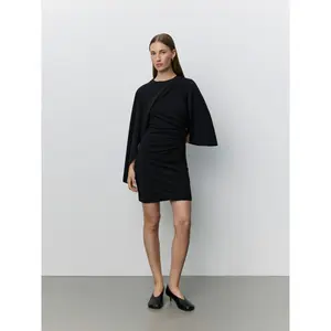 Women's dress Sofie Schnoor image-1