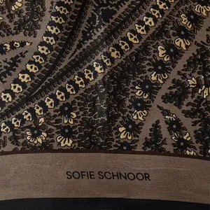 Women's scarf Sofie Schnoor HAISW image-2