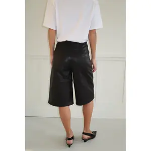Shorts för kvinnor Sofie Schnoor Vokesw image-4