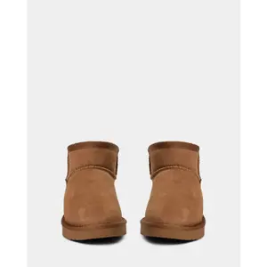 Winter boots girl Sofie Schnoor Kelliesy image-2