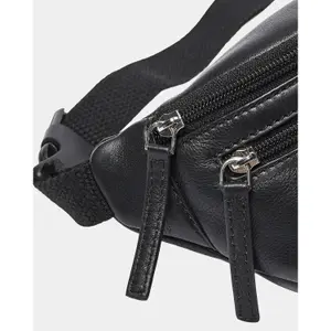 Women's leather handbag Sofie Schnoor image-2