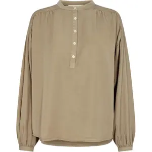 Woman's shirt Sofie Schnoor image-0