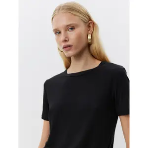 T-shirt de mulher Sofie Schnoor Nataliasw image-3