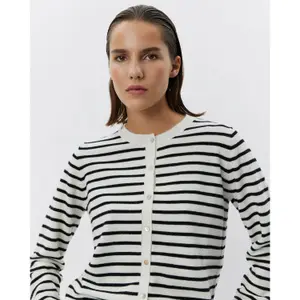 gestreifter Damen-Cardigan Sofie Schnoor Cissesw image-2