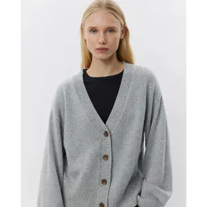 Cardigã feminino Sofie Schnoor Levasw image-2