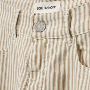 product/s/o/sofie-schnoor_snos665-7102_camel-striped_3.jpg