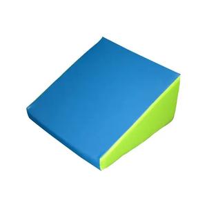 05075-b07-406-small-ramp-mat-softee-azul-verde-60x60x30-cm