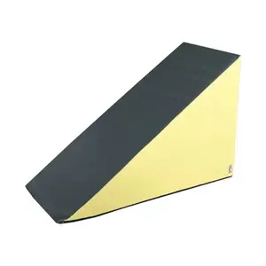 05078-b46-8-dywan-trojkatny-softee-amarillo-szary-120x80x60-cm