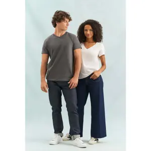 Women's V-neck T-shirt Sol's Regent image-2