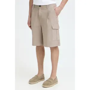 Short Solid Ethan Ugden image-1