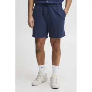 Shorts Solid Frevne image-2