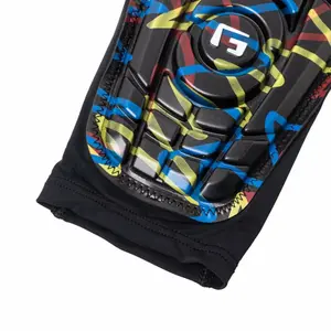 Shin guards G-Form Pro-S Compact image-3