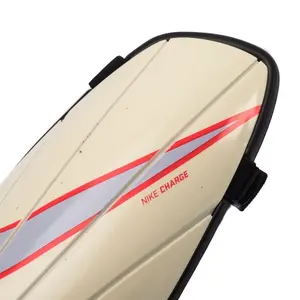 Protectores de canelas Nike image-2