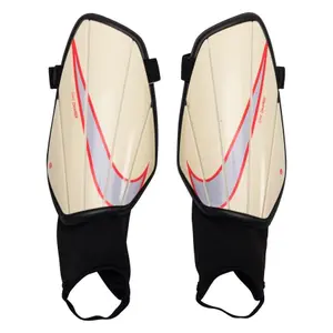 Protectores de canelas Nike image-3