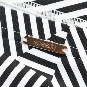 Γυναικεία μαγιό με σχέδιο Speedo image-1