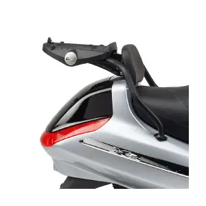 Support top case scooter Givi Monokey Piaggio X8 125-150-200-250-400 (04 à 10) image-1