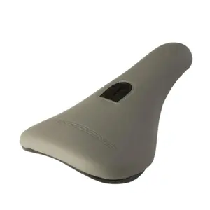 Selle slim Stay Strong Cut Off Pivotal image-0