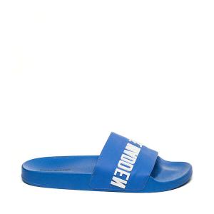 sm12000534-02002-006-slides-steve-madden-jaxi-blau