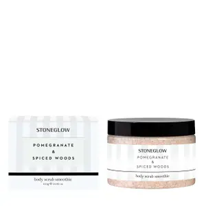 Lichaamsscrub Stoneglow Candles Modern Classics - Pomegranate & Spiced Woods image-0