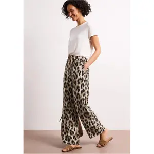 Byxor för kvinnor Street One Wide Leg AOP HW image-3