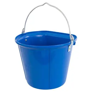 Plastic stable bucket Stubbs