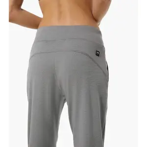 Damskie spodnie dresowe super.natural Yobo image-2