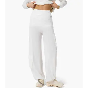 Pantalon cargo femme super.natural Loose Air image-1