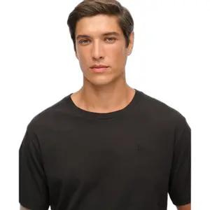 T-shirt Superdry Essentials image-4