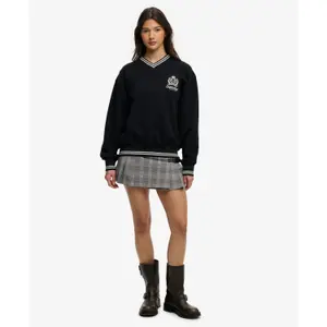 Damski sweatshirt z dekoltem w kształcie V Superdry Country Club Crest image-2