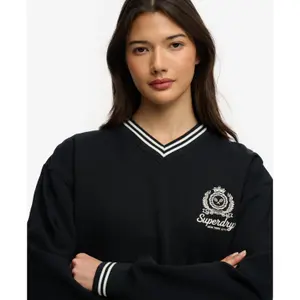 Damski sweatshirt z dekoltem w kształcie V Superdry Country Club Crest image-5