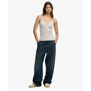 Γυναικείο αμάνικο μπλουζάκι με V λαιμόκοψη Superdry Athletic Essentials image-1