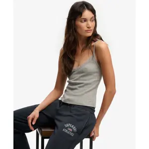 Débardeur col V femme Superdry Athletic Essentials image-3