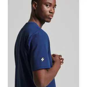 Camiseta Superdry Code image-1