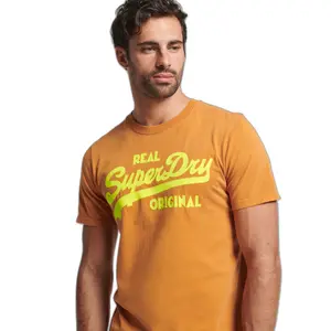 m1011478a-8il-t-shirt-superdry-vintage-sudanesisches-braun