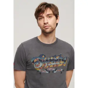 T-Shirt mit Rockband-Motiv Superdry image-3