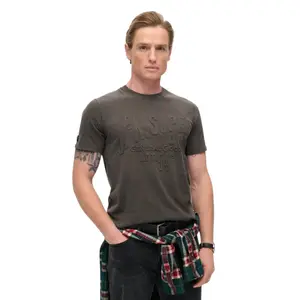 Camiseta con logo en relieve Superdry image-1