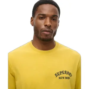 Camiseta Superdry Neo Trad Tattoo image-5