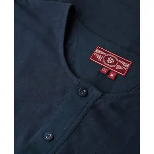 Camiseta de cuello tunecino Superdry Merchant Store image-4