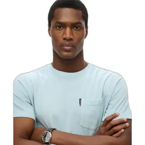 T-shirt à poche classique Superdry Essential image-4