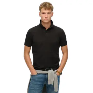 m1110438a-02a-polo-shirt-aus-pique-superdry-city-schwarz