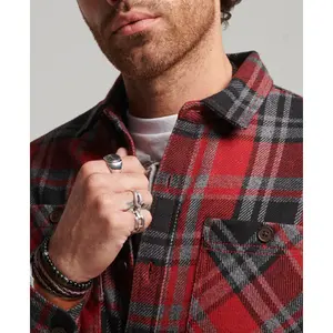 Sobrecamisa acolchada Superdry Merchant Store image-3