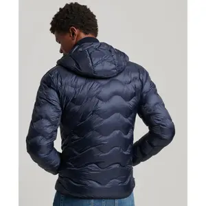 Chaqueta con capucha Superdry image-1