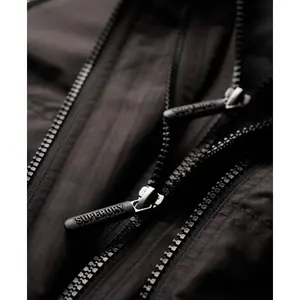 Chaqueta impermeable con capucha Superdry Mountain image-1